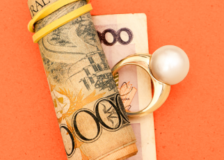 Vender joias usadas e receber o dinheiro na hora