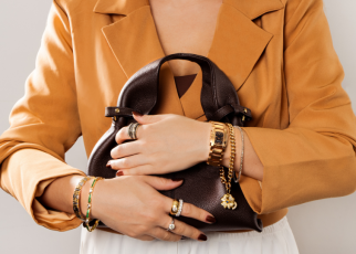 Vender joias usadas como valorizar e negociar suas peças de luxo.